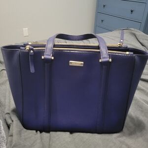 KATE SPADE SHOULDER PURSE.